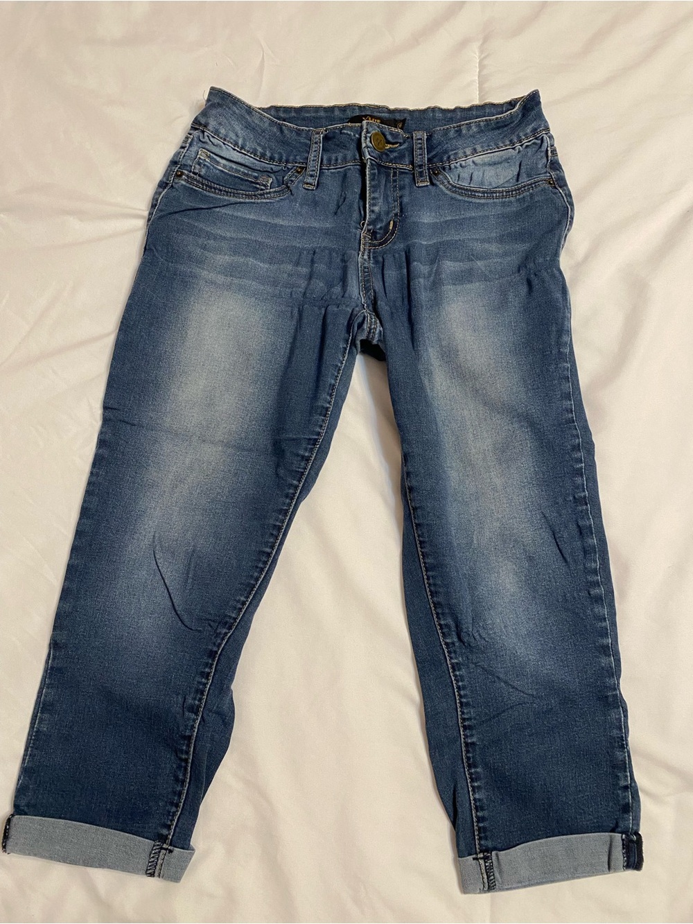 YMI Women's Mid Wash Blue Stretch Cropped Jeans